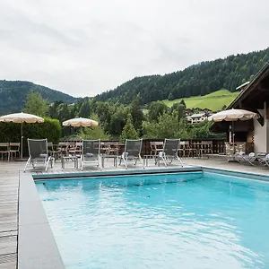4* Hotel Le Petit Dru